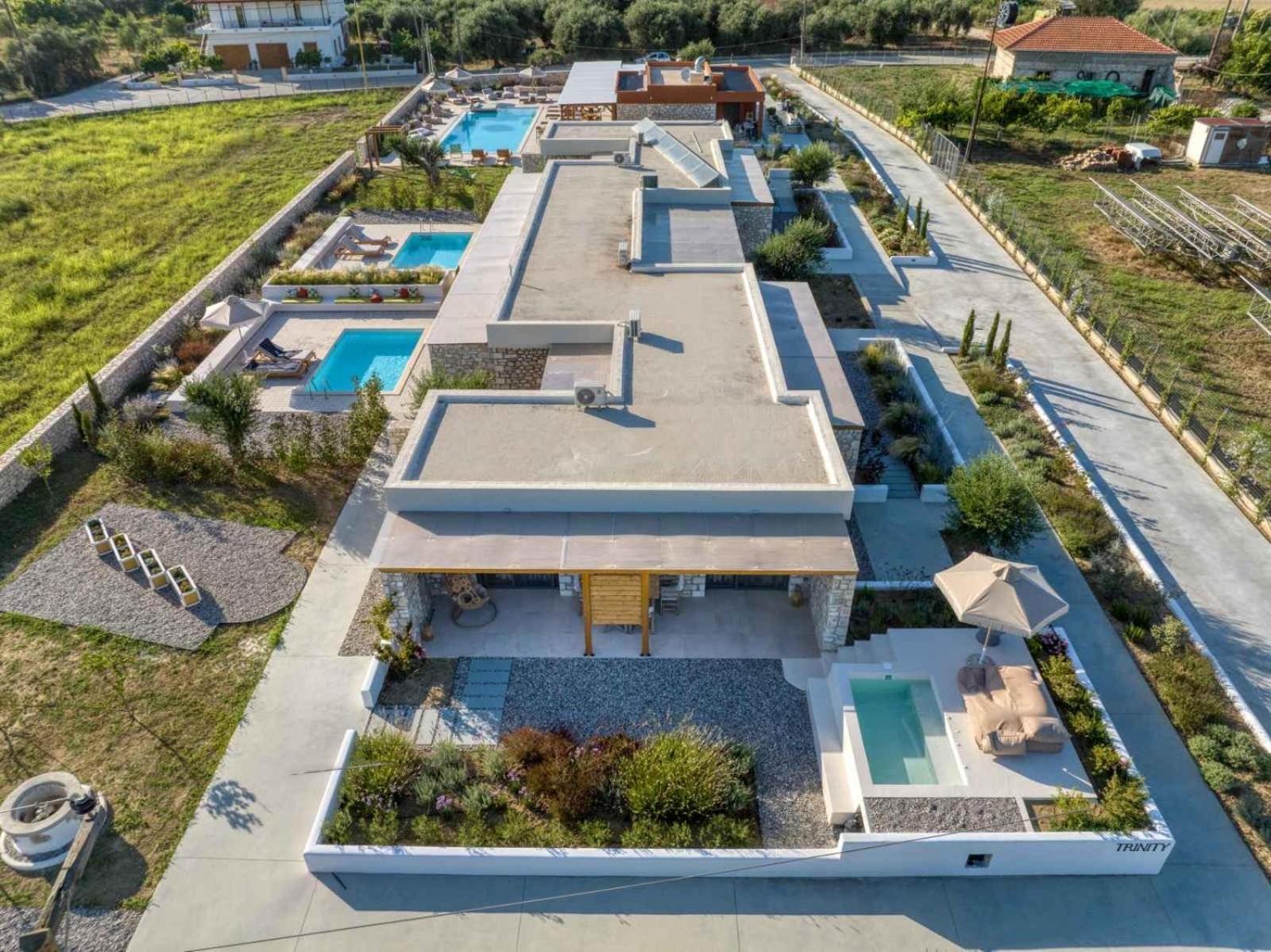 Trinity Design Suites Valanidorachi Εξωτερικό φωτογραφία