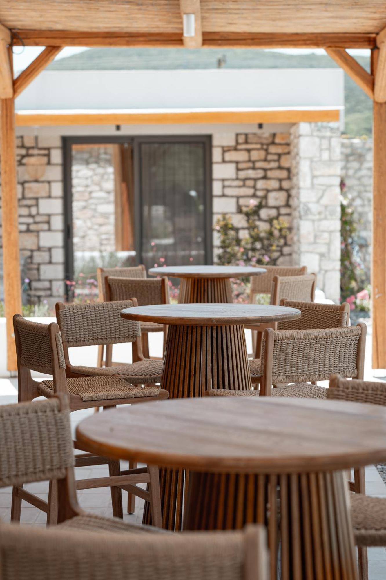 Trinity Design Suites Valanidorachi Εξωτερικό φωτογραφία