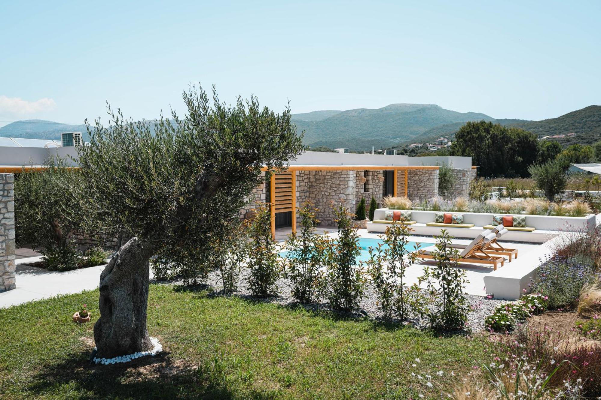 Trinity Design Suites Valanidorachi Εξωτερικό φωτογραφία