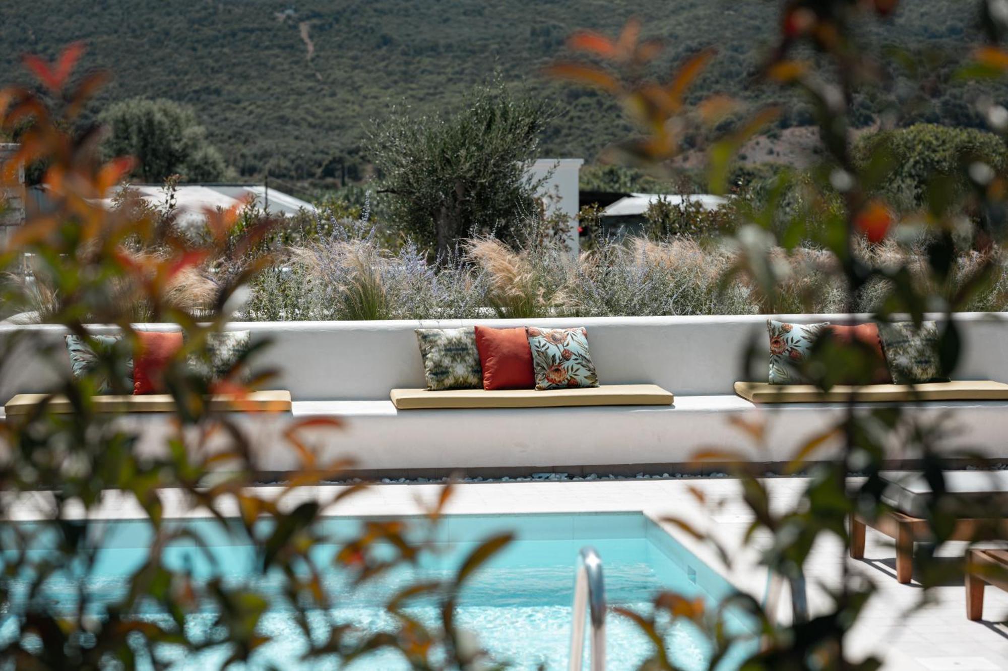 Trinity Design Suites Valanidorachi Εξωτερικό φωτογραφία